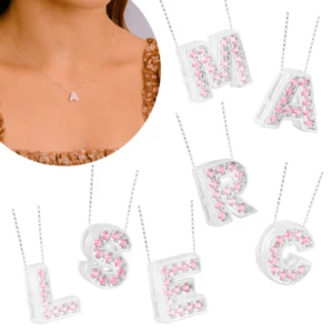 Colar Pingente Letra Zircônias Rosa