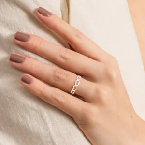 Anel Corações Vazados Intercalados