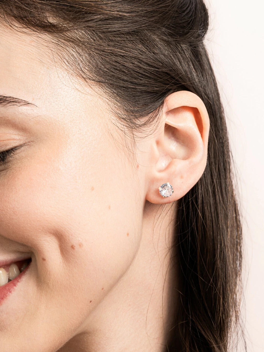 Brinco Zircônia Redonda Unissex