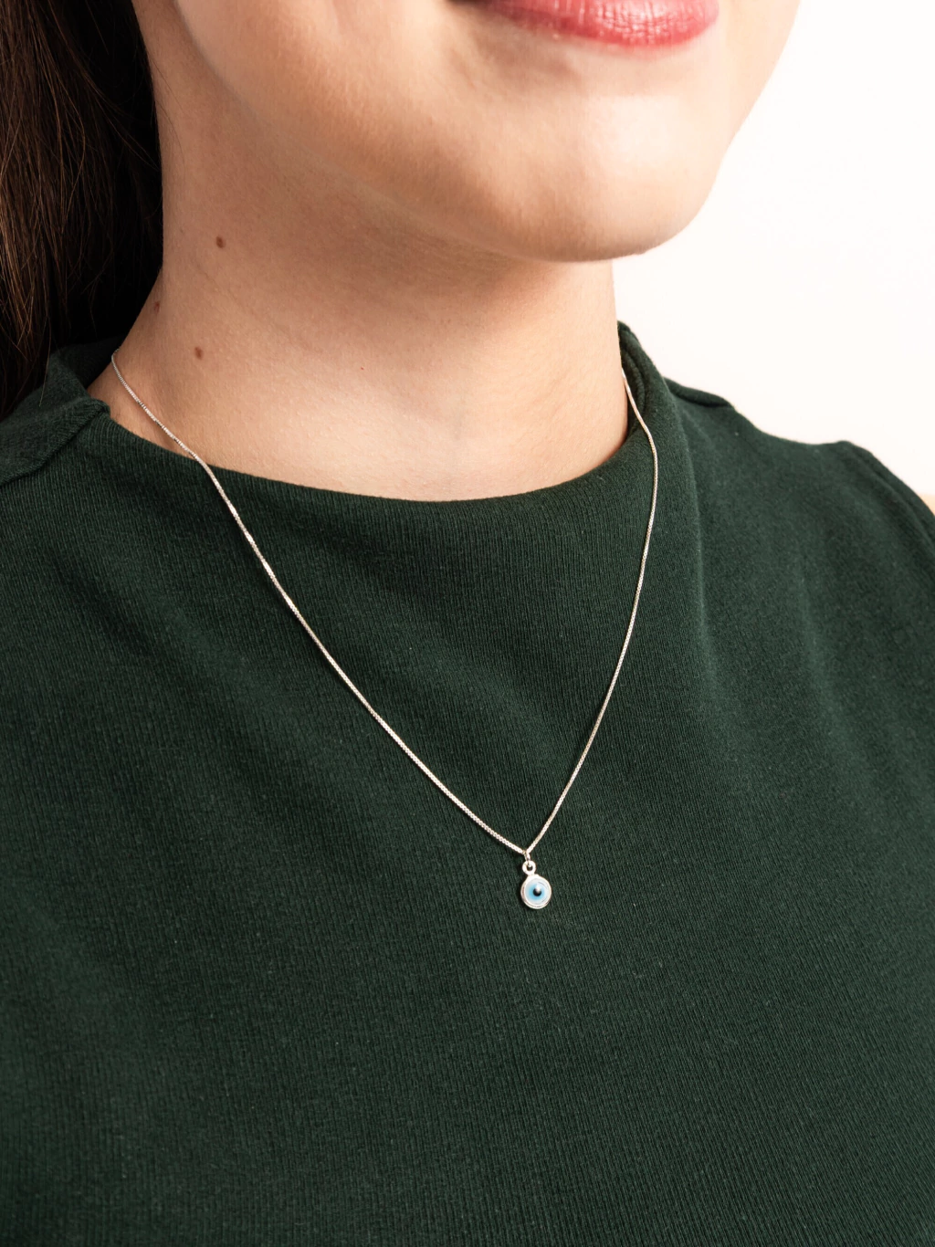 Colar Pingente Olho Grego Branco Delicado