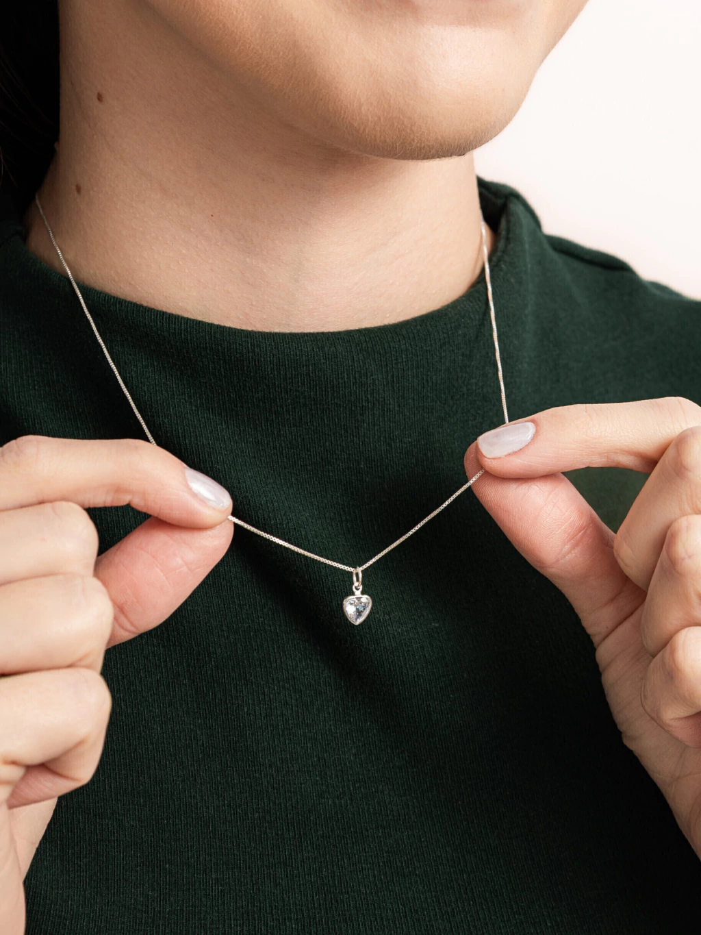 Colar Ponto de Luz Coração