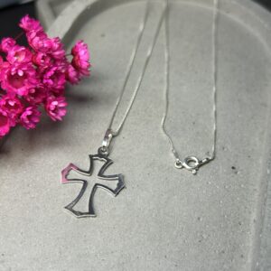 Colar de Prata 925 Masculino Pingente Cruz Vazada Média