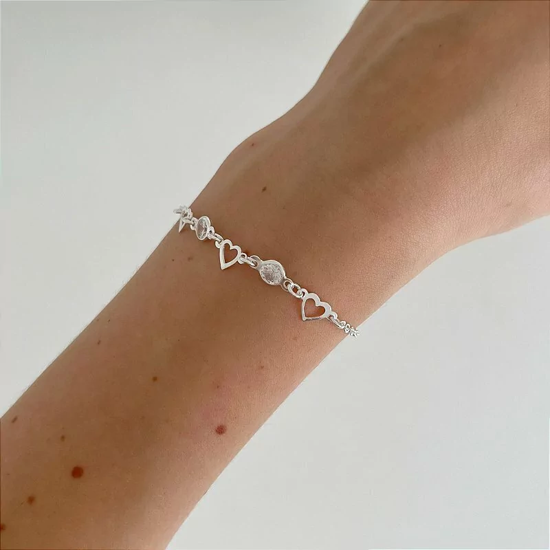 Pulseira Corações Vazados e Pontos de Luz