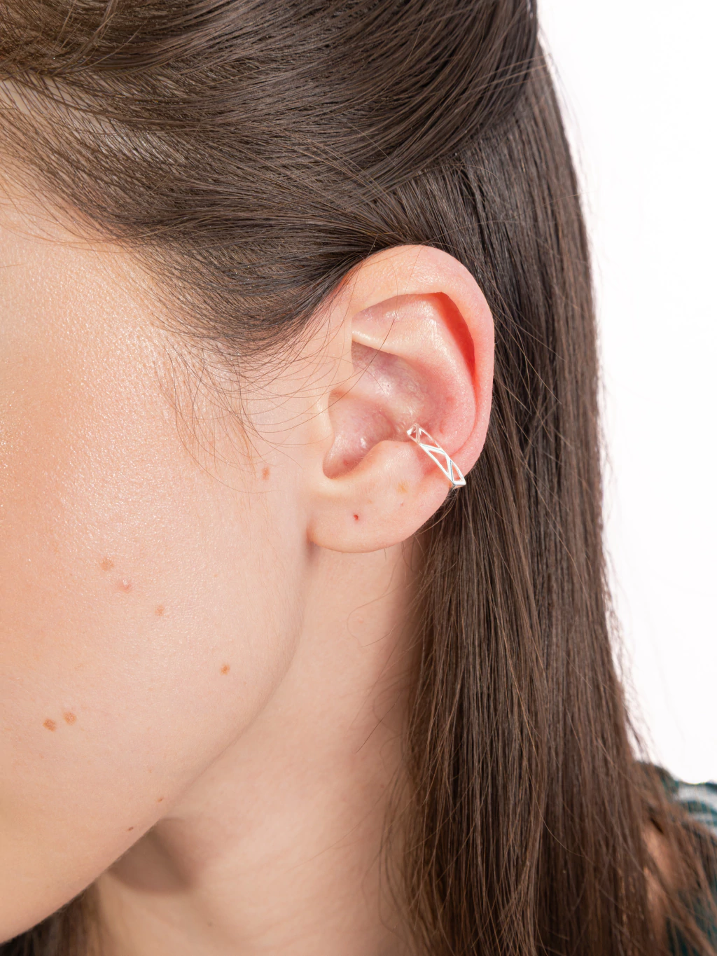 Piercing Fake Geométrico