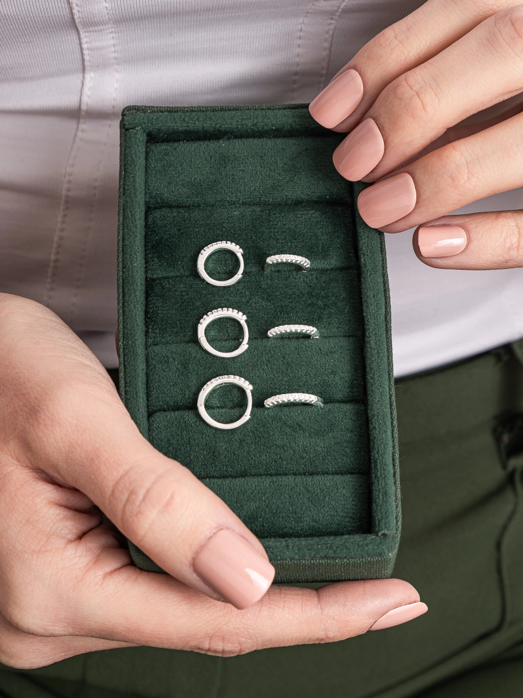 Trio de Argolas Cravejadas de Zircônias II