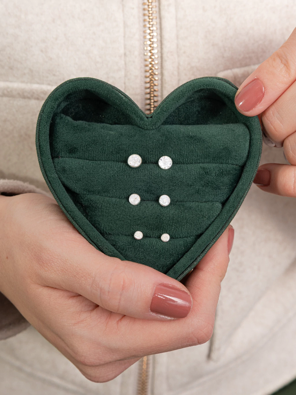 Trio de Brincos Zircônias Brancas Cravação Inglesa