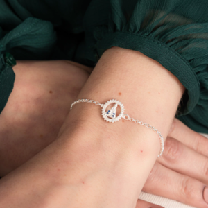 Pulseira de Prata 925 Com Nossa Senhora Central em Zircônias Brancas e Azuis