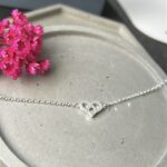 Pulseira de Prata 925 Coração Central com Detalhes e Zircônias Brancas