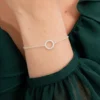 Pulseira de Prata 925 Círculo Central com Zircônias Brancas